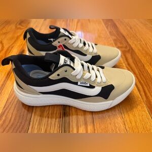 Vans Ultrarange Exo Sneakers Black Khaki